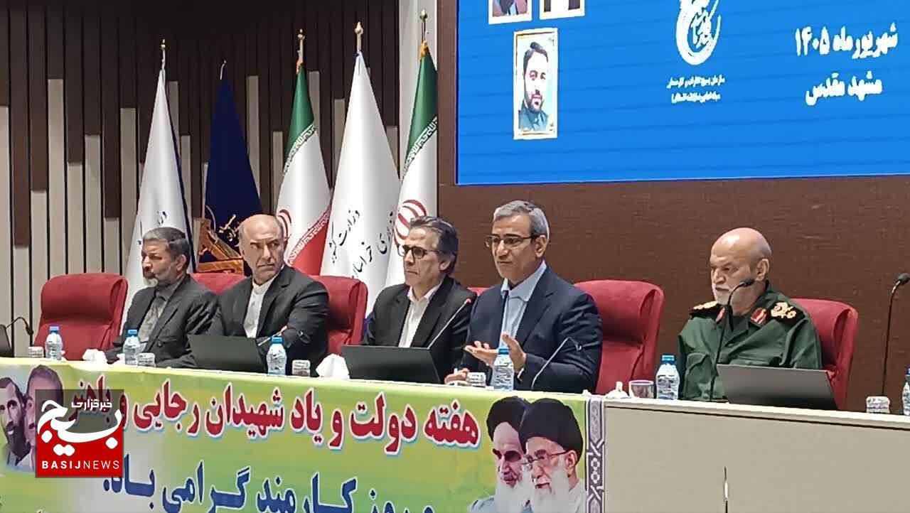 بسیج کارمندی گره‌های خدمت‌رسانی را شناسایی و دولت را در رفع آن یاری کند