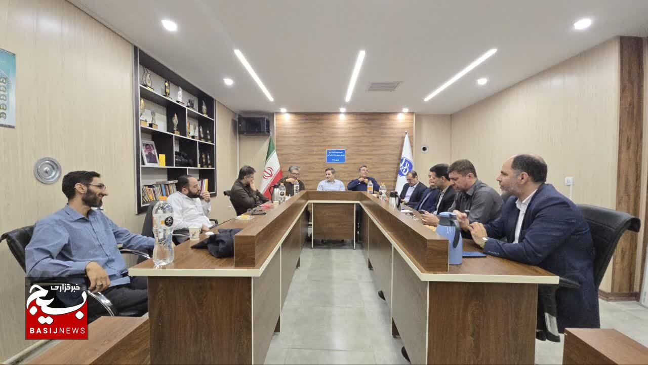هیئتهای اندیشهورز باید به اتاق فکر و میداندار حل مسائل حوزه رسانه تبدیل شوند هیئتهای اندیشهورز باید به اتاق فکر و میداندار حل مسائل حوزه رسانه تبدیل شوند