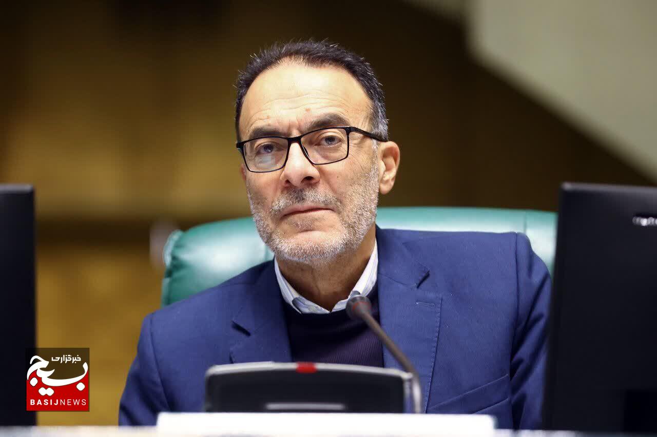 تفاهمنامه تامین سبد سوخت مناسب و تامین اعتبار آن برای نیروگاه شازند در ماههای سرد سال به امضای وزرای نفت و نیرو رسید تفاهمنامه تامین سبد سوخت مناسب و تامین اعتبار آن برای نیروگاه شازند در ماههای سرد سال به امضای وزرای نفت و نیرو رسید