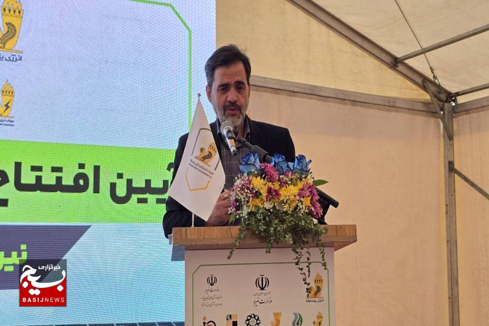 بهرهبرداری از ۴ نیروگاه خورشیدی با ظرفیت ۷۱ مگاوات در کبودراهنگ