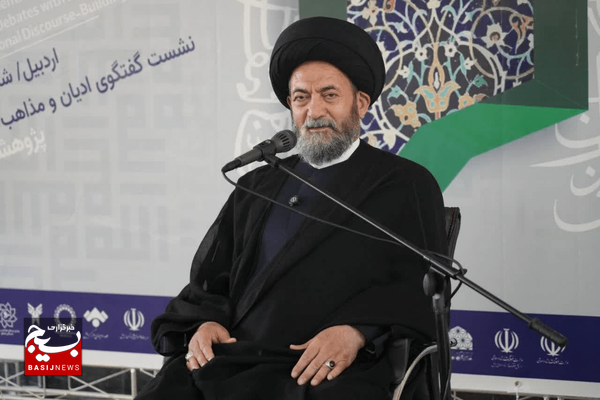 موضع گیریهای پاپ ضربه بسیار مهلکی بر جایگاه ترامپ در آمریکا وارد کرد موضع گیریهای پاپ ضربه بسیار مهلکی بر جایگاه ترامپ در آمریکا وارد کرد