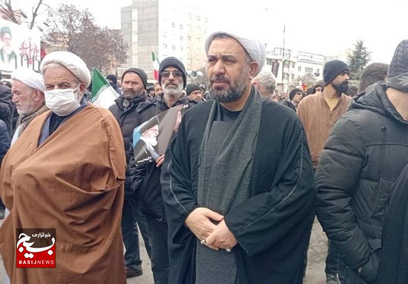 انقلاب اسلامی حکمرانی قرآن را بعد از 1188 سال احیا کرد انقلاب اسلامی حکمرانی قرآن را بعد از 1188 سال احیا کرد