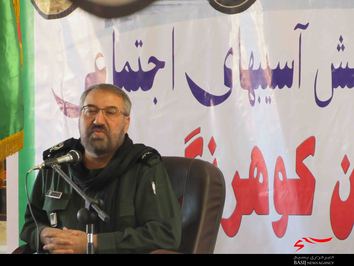 پیاده روی، اجلاس نماز و تجدید بیعت با ولایت در شهرستان کوهرنگ به مناسبت 17، سالروز ورود مقام معظم رهبری به این شهرستان
