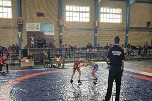 قهرمانی مشترک بهار و صالح&zwnj;آباد در مسابقات کشتی غرب کشور