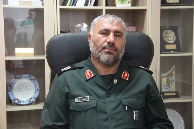 گرامیداشت هفته مقاومت و پایداری با شعار من انقلابی ام در بام ایران