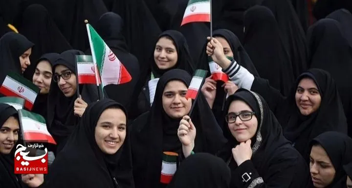 بانوان حقیقت روشن ایران/بانوان ایرانی مسیر عشق را اشاره می کنند
