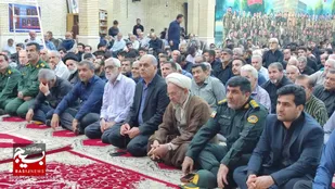 مردم گتوند با پیکر رزمندگان شهید حملات هوایی آمریکا وداع کردند
