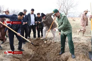 هم عهدی سبز / پادگان تیپ ۷۱ حضرت روح الله بار دیگر سبز پوش می شود
