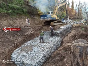 بازسازی راه روستایی تخریب شده بر اثر رانش زمین در استان گیلان