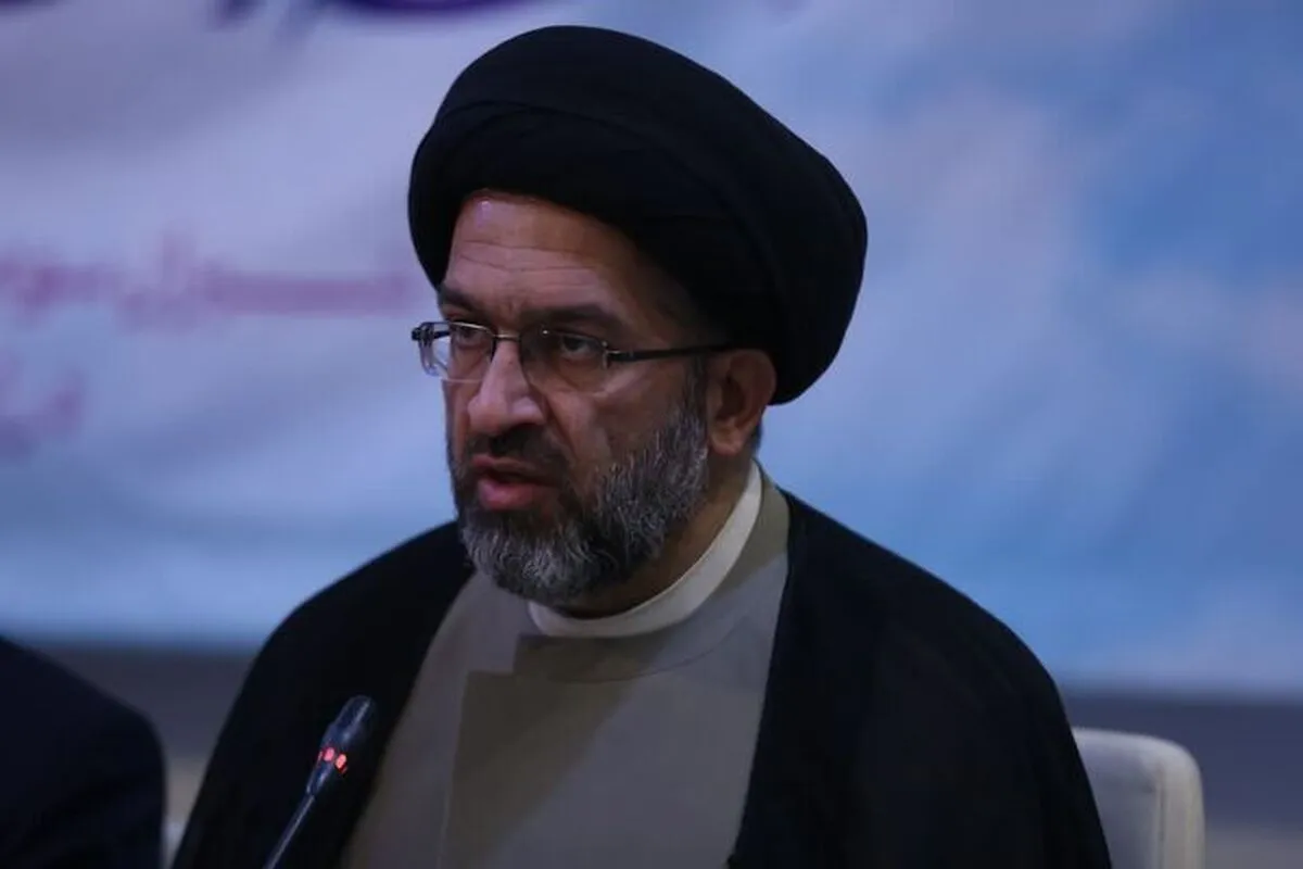 نماینده آستانه مقدسه حضرت معصومه (س) در ستاد بزرگداشت دهه کرامت؛
بزرگترین اجتماع دختران کشور در حرم حضرت معصومه(س) برگزار می‌شود