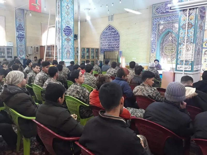 برگزاری جلسه سیاسی بصیرتی توسط رزمندگان و بسیجیان شهرستان شهرضا
