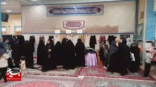 نمایشگاه پوشاک اسلامی ویژه بانوان در محله هفتم پردیسان برگزار شد