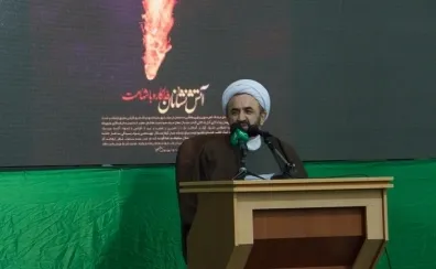 آتش نشانان با ازخود گذشتگی و جان فشانی جان مردم را نجات می دهند