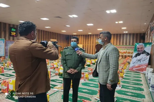 رزمایش کمک مومنانه با توزیع بیش از ۲۰۰ بسته معیشتی در ارسنجان برگزار شد