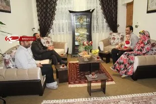 دیدار فرمانده ناحیه بندرگز با خانواده پاسداران