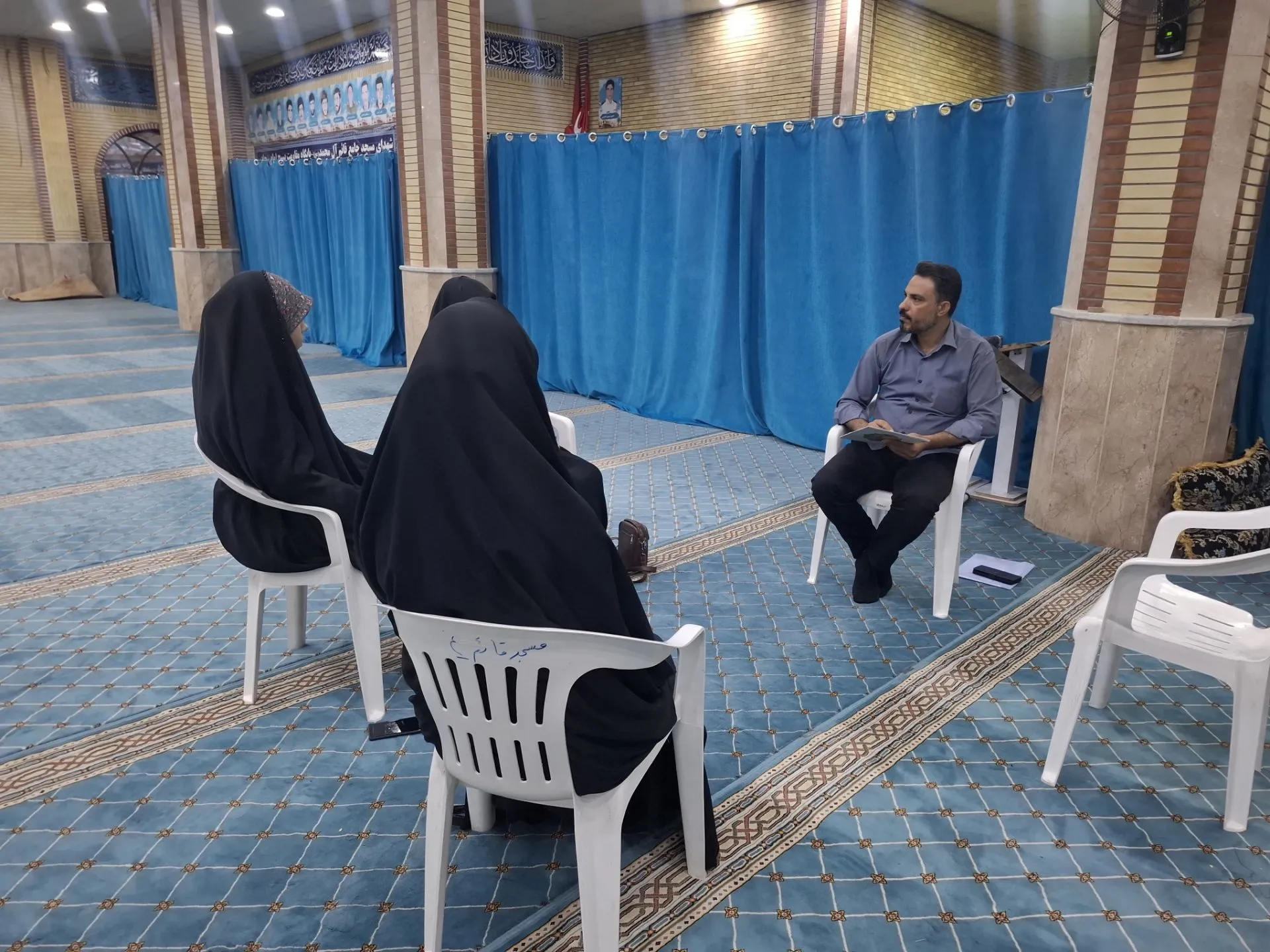 دومین جلسه کمیته ارتباطات و تولیدات رسانه‌ای کنگره شهدای تنگستان برگزار شد