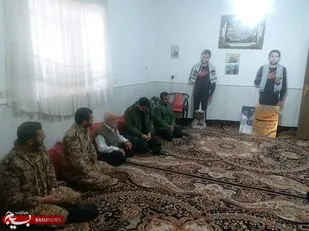 دیدار رزمندگان و بسیجیجان گردان با خانواده شهید مدافع امنیت عباس کوهی