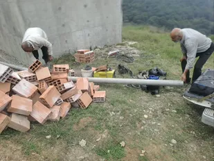 از تلاش مسئولان تا دستان پینه&zwnj;بسته کارگران؛ برای فردایی بهتر