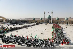 صبحگاه مشترک عهد سربازی در مسجد جمکران/ اهدای نشان خادمی به سردار اشتری