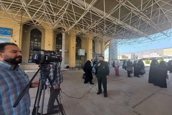 ۲۵۰ نفر از مردم شمال غرب شیراز به مرقد مطهر امام راحل اعزام شدند.
