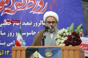 ۱۳ آبان نماد پیروزی حق بر باطل است / اقدام نیروی دریایی سپاه ابهت پوشالی آمریکا را درهم شکست