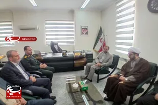 دیدار نوروزی فرمانده سپاه ناحیه نهاوند با فرماندار شهرستان نهاوند