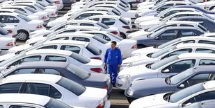 قیمت پرتیراژها دستوری باقی می&zwnj;ماند/ جزئیات طرح آزادسازی قیمت خودرو
