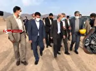 بازدید وزیر نیرو از طرح اضطراری آبرسانی به یزد