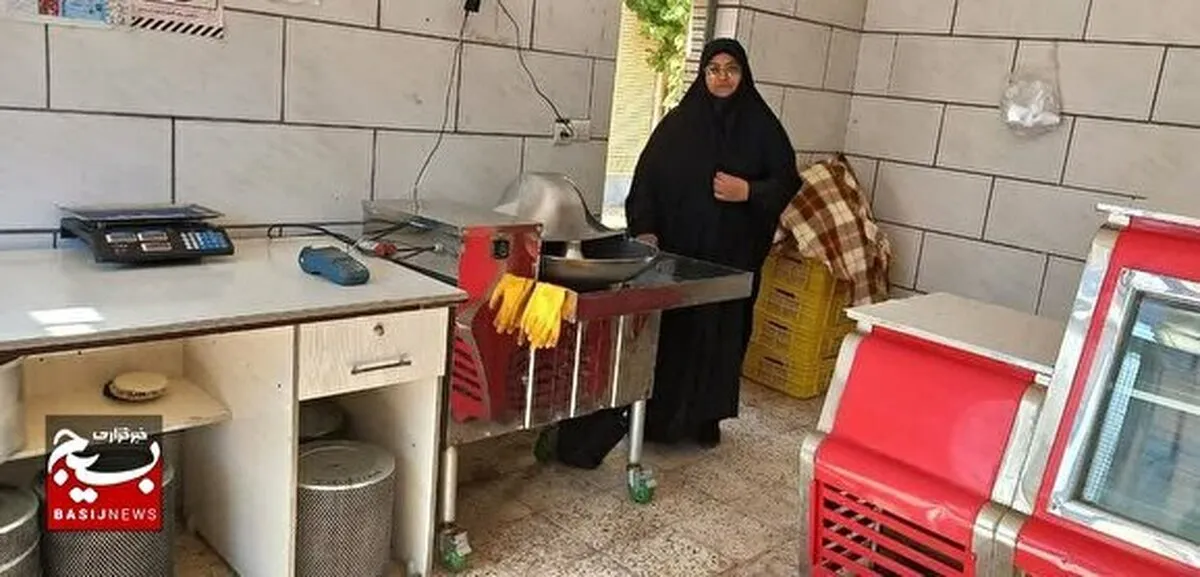 گفتگوی با بانوی خیر بسیجی؛
دستان سخاوتمند و قلبی به زلالی آبی دریا