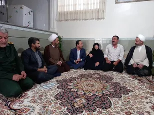 دیدار امام جمعه ایلام با خانواده های شهدا جنایی ور ویارمحمدی