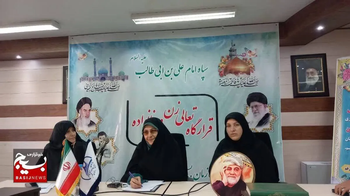 باید مروج فرهنگ ایرانی و اسلامی در جامعه باشیم