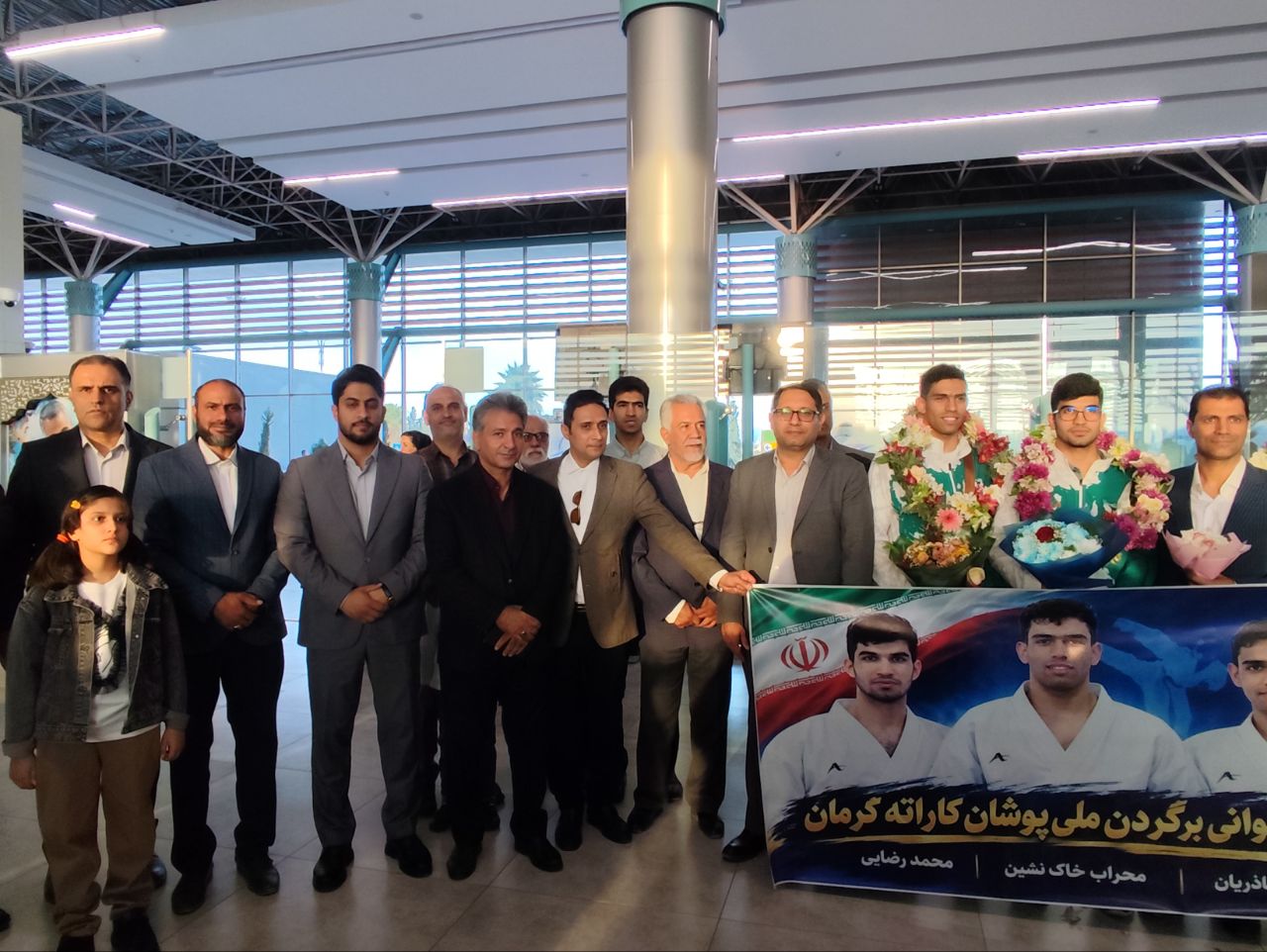 بازگشت سه کرمانی با پرچم عزت