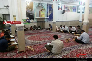 محفل انس با قرآن حلقه شهید &laquo;حاج&zwnj;علی کیانی&raquo; نهاوند