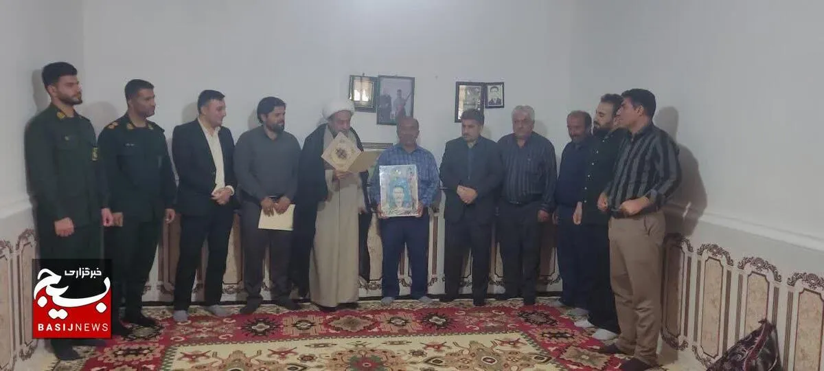 دیدار نماینده ولی‌فقیه در امور عشایر خوزستان با خانواده شهدای عشایر باغملک