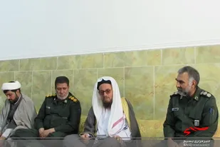 دفاع مقدس یادآور رشادت های رزمندگان هشت سال جنگ نابرابر است