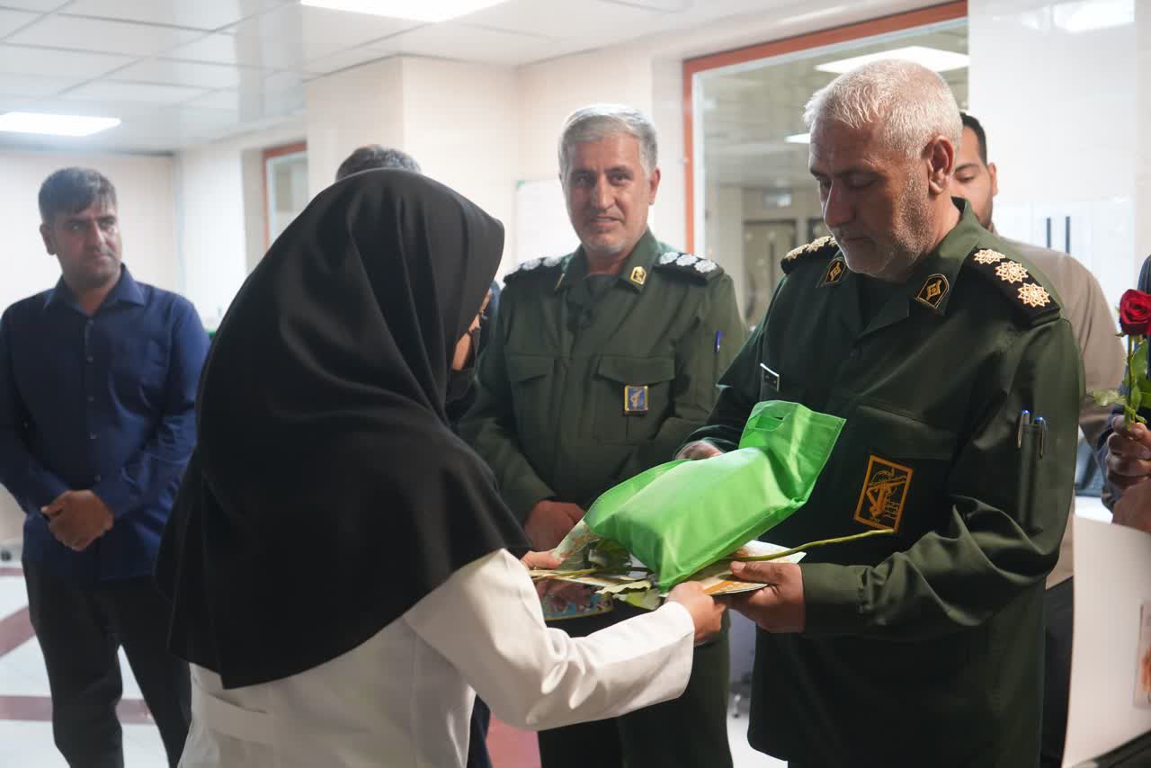 تجلیل مسئولان سپاه فتح از پرستاران در مانگاه امام صادق (ع) یاسوج + ( تصاویر) تجلیل مسئولان سپاه فتح از پرستاران در مانگاه امام صادق (ع) یاسوج + ( تصاویر)