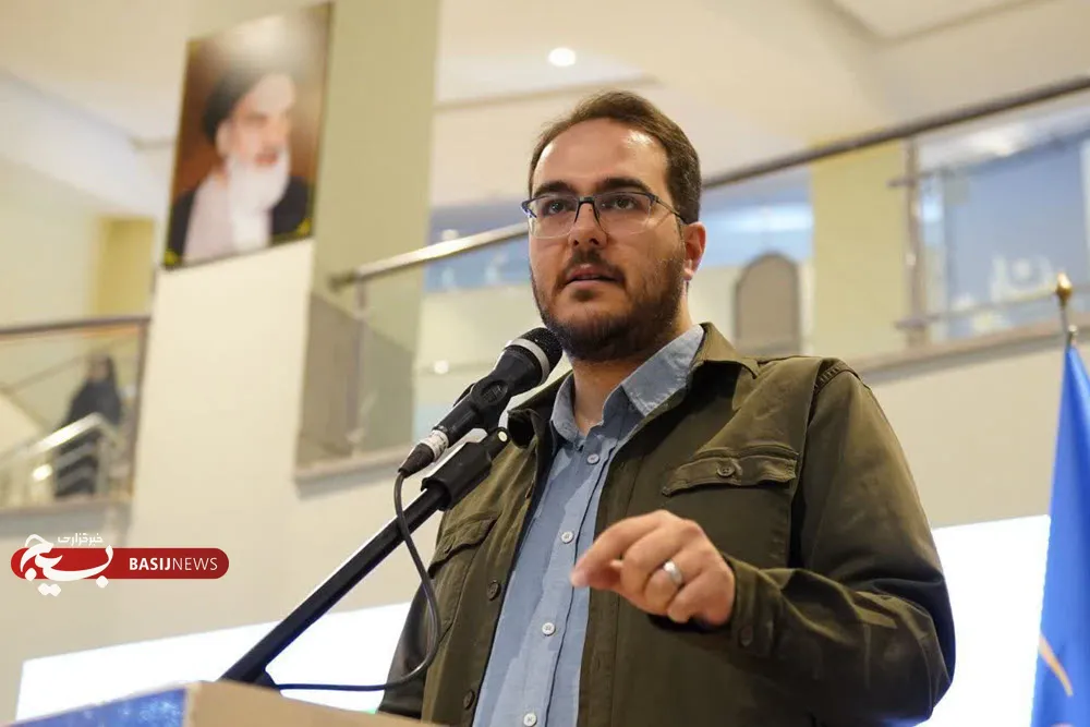 انجمنهای اسلامی دانشآموزان همدان با «آغاز پرقدرت» به استقبال مهر میروند انجمنهای اسلامی دانشآموزان همدان با «آغاز پرقدرت» به استقبال مهر میروند