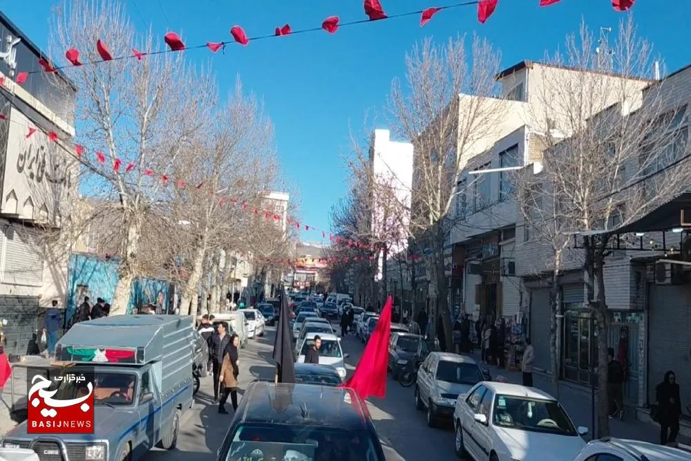 برگزاری رژه خودرویی به مناسبت شهادت سیدالشهدا ایران در اسدآباد