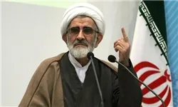 حضور جوانان در راهپیمایی 13 آبان مشت محکمی بر دهان استکبار جهانی بود