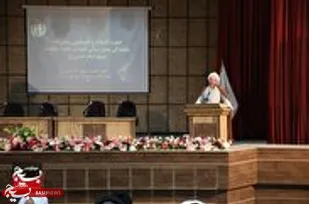 حجت الاسلام ستارزاده مربی نمونه عقیدتی سال ۱۴۰۱ سپاه استان قم شد
