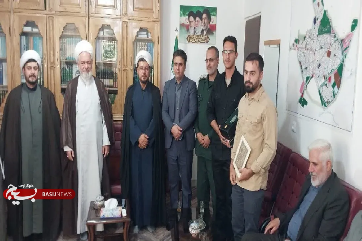 آیین سنگرسپاری بسیج ورزشکاران اسدآباد برگزار شد آیین سنگرسپاری بسیج ورزشکاران اسدآباد برگزار شد