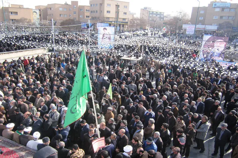 تجمع باشکوه ۹دی در همدان برگزار شد