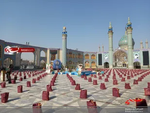 تهیه وتوزیع 400بسته معیشتی در بین آسیب دیدگان کرونا