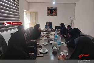 برگزاری نشست هیئت اندیشه&zwnj;ورز حوزه مقاومت مطهره با حضور بخشدار چغادک