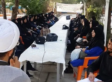 پانزدهمین دوره پیاده‌روی خواهران بسیجی ادارات همدان
