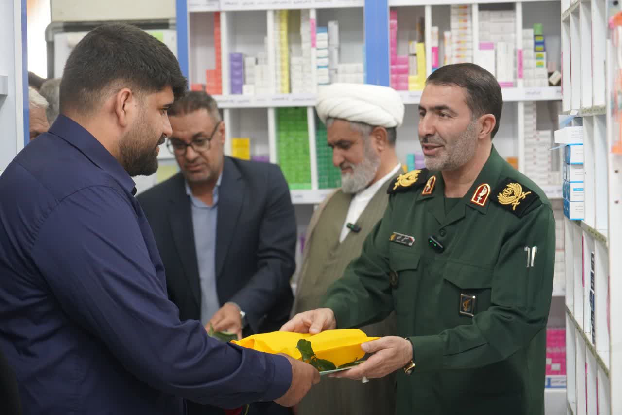 تجلیل مسئولان سپاه فتح از پرستاران در مانگاه امام صادق (ع) یاسوج + ( تصاویر) تجلیل مسئولان سپاه فتح از پرستاران در مانگاه امام صادق (ع) یاسوج + ( تصاویر)