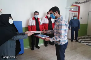 تجلیل از معلمان مجتمع فرهنگی و آموزشی خواجه نصیر همدان