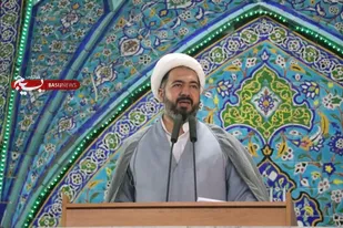 جوانان ابعاد قیام بزرگ ۱۵ خرداد را مطالعه کنند