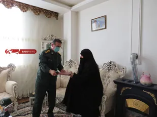 مادران شهداء اسوه صبر و بردباری هستند