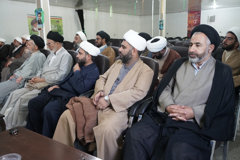 هم اندیشی روحانیون شاغل سپاه فتح و نیروی انتظامی استان/ حجت الاسلام درخشی: نیروی انتظامی رکن اصلی حفظ امنیت در جامعه است هم اندیشی روحانیون شاغل سپاه فتح و نیروی انتظامی استان/ حجت الاسلام درخشی: نیروی انتظامی رکن اصلی حفظ امنیت در جامعه است